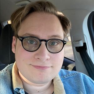 Meet your Posher, Ethan